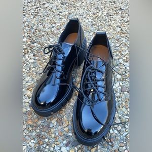 Black Mary Janes Lace-Up Size 6 Womens